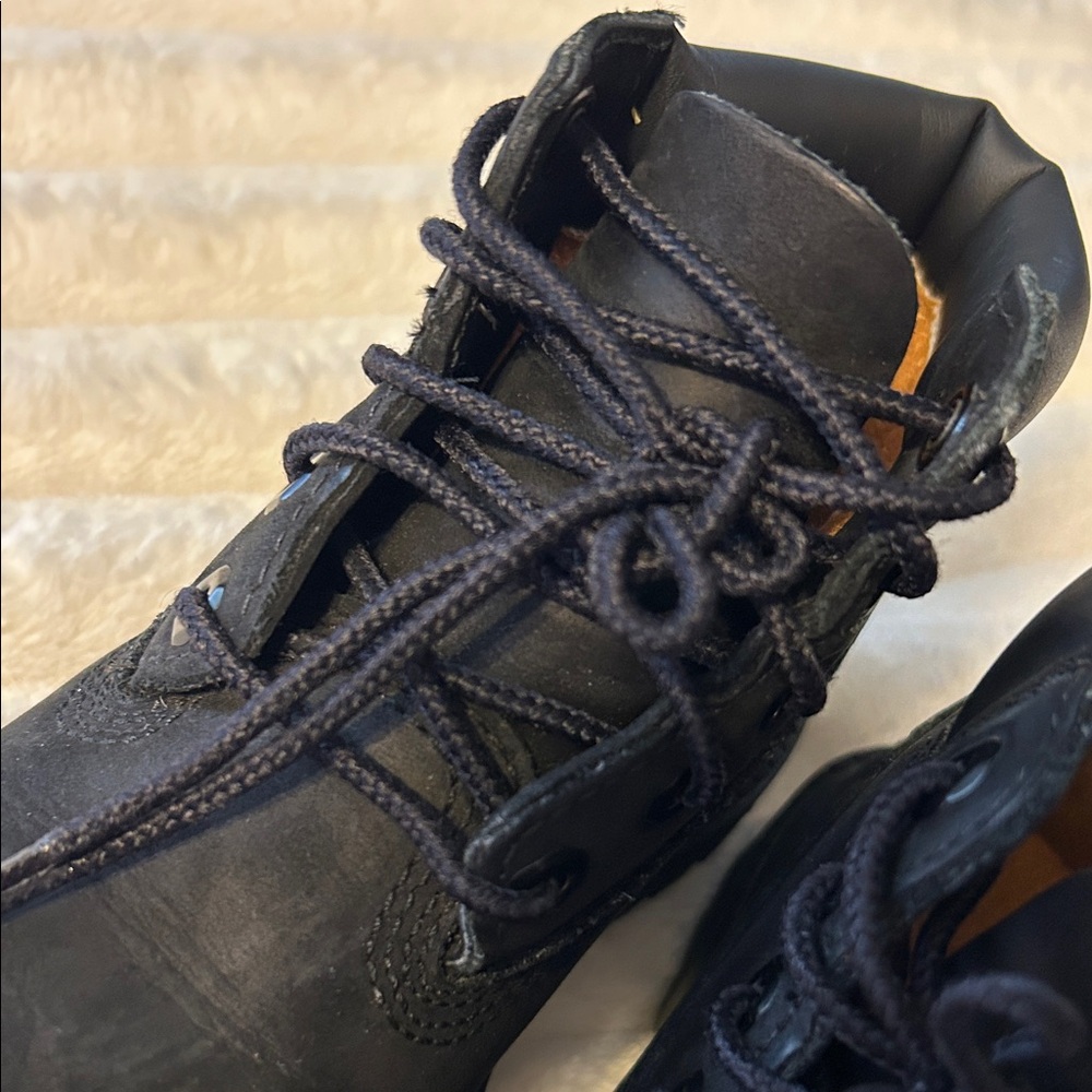 Timberland Black Kids Boots - Picture 10 of 14
